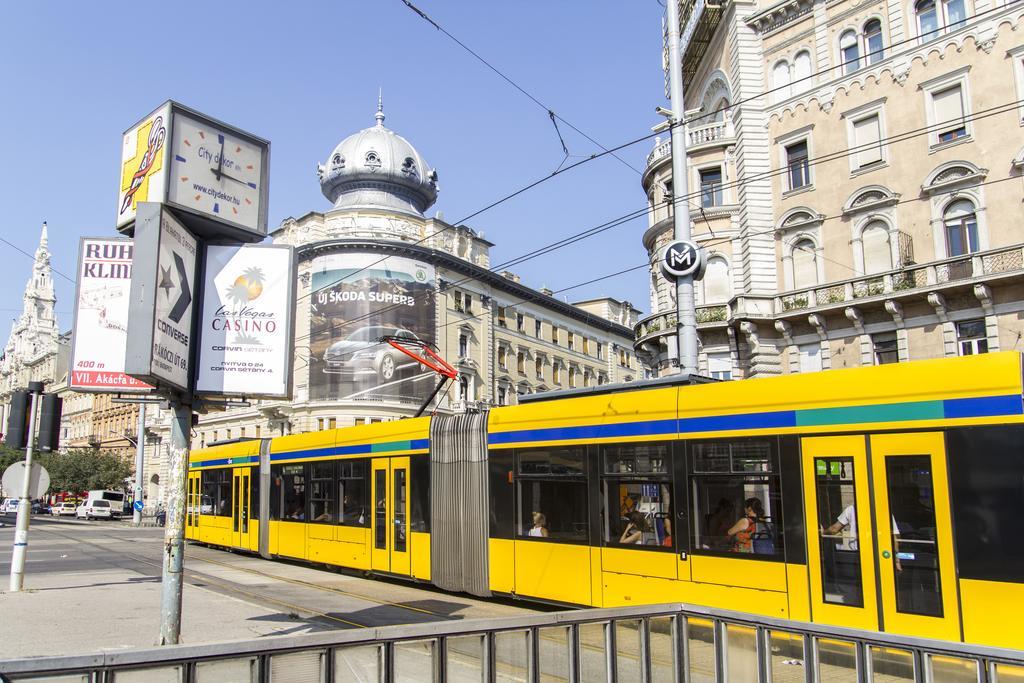 Authentic Budapest Apartment Oda fotoğraf